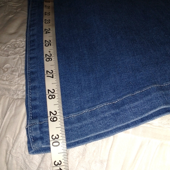 Jessica Simpson Starstruck High Rise Wide Leg Blue Jeans NWT - Picture 4 of 10
